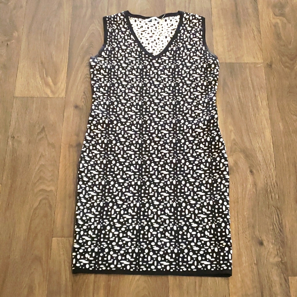 SIONI Black and White Midi Dress